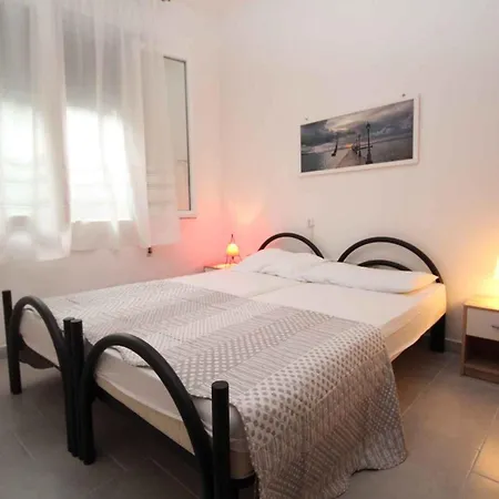 In 25073 Apartamento