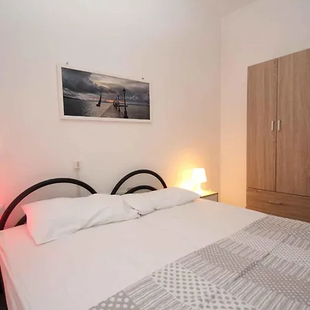Apartamento In 25073